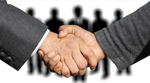 什么人适合出国打工？(图1)