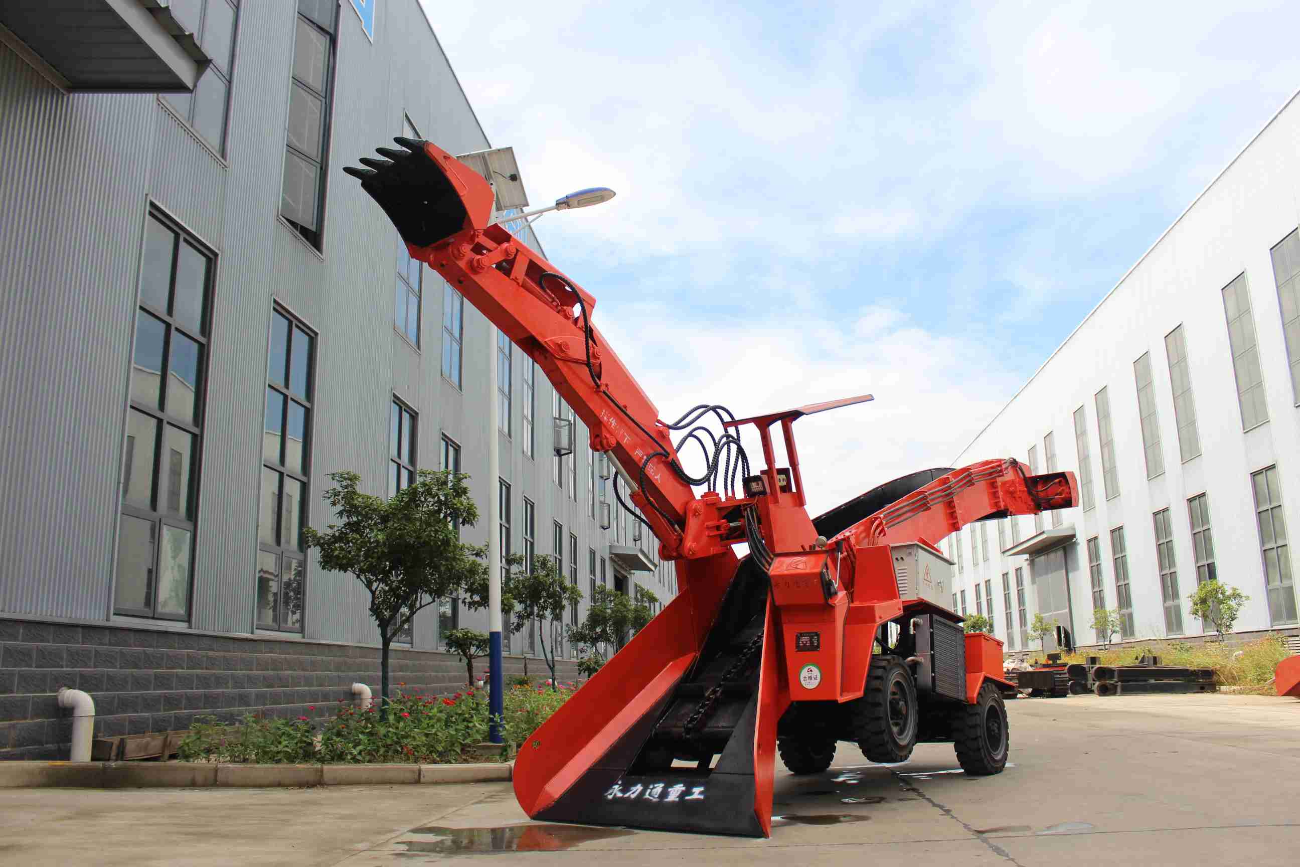 剑指金榜霸气题名，笔锋横扫考场风云展雄姿(图1)