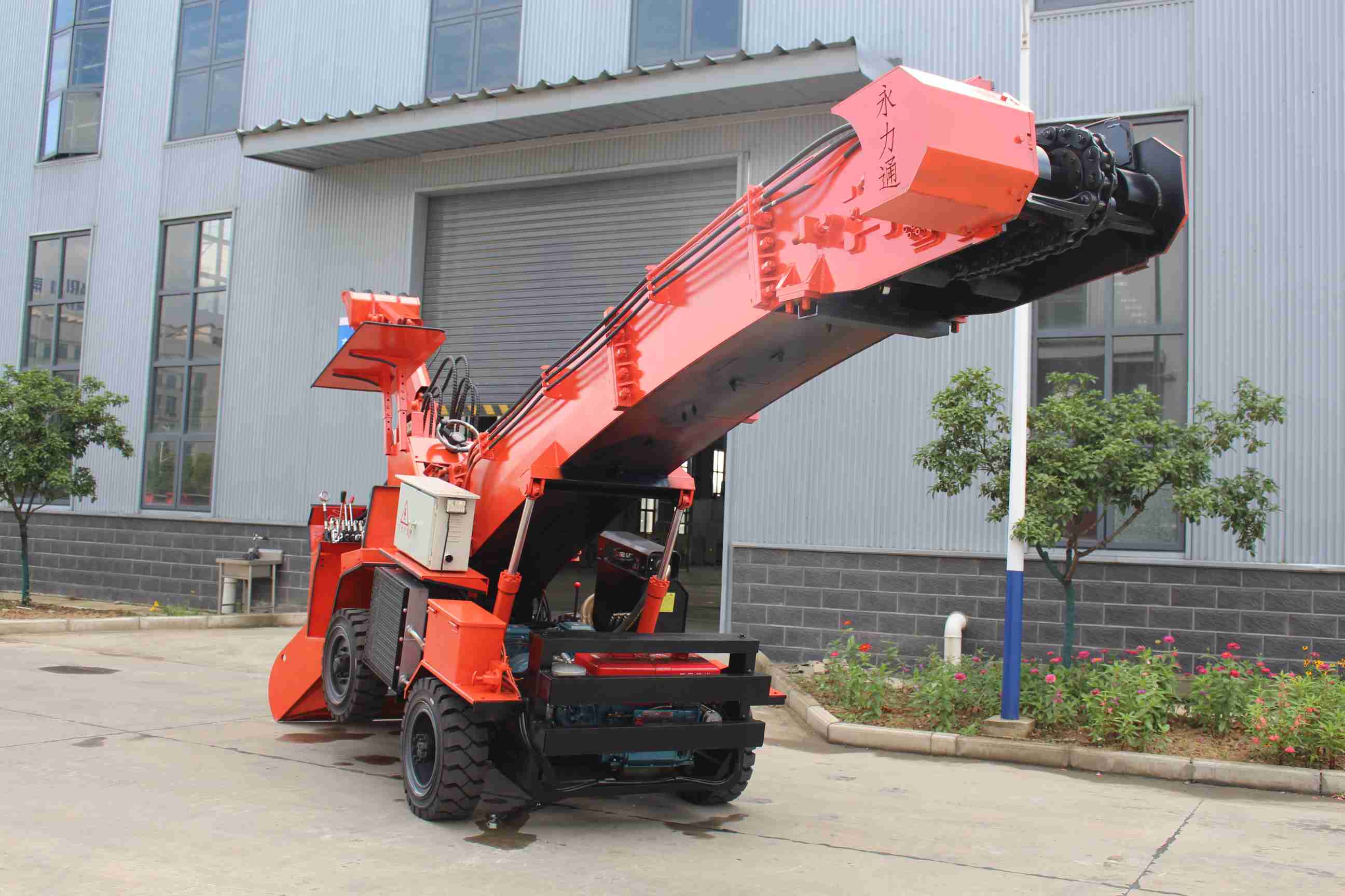 读《童年》有感:300 字领略阿廖沙苦难童年中的温暖与力量(图1) 读《童年》有感:300 字领略阿廖沙苦难童年中的温暖与力量(图1)