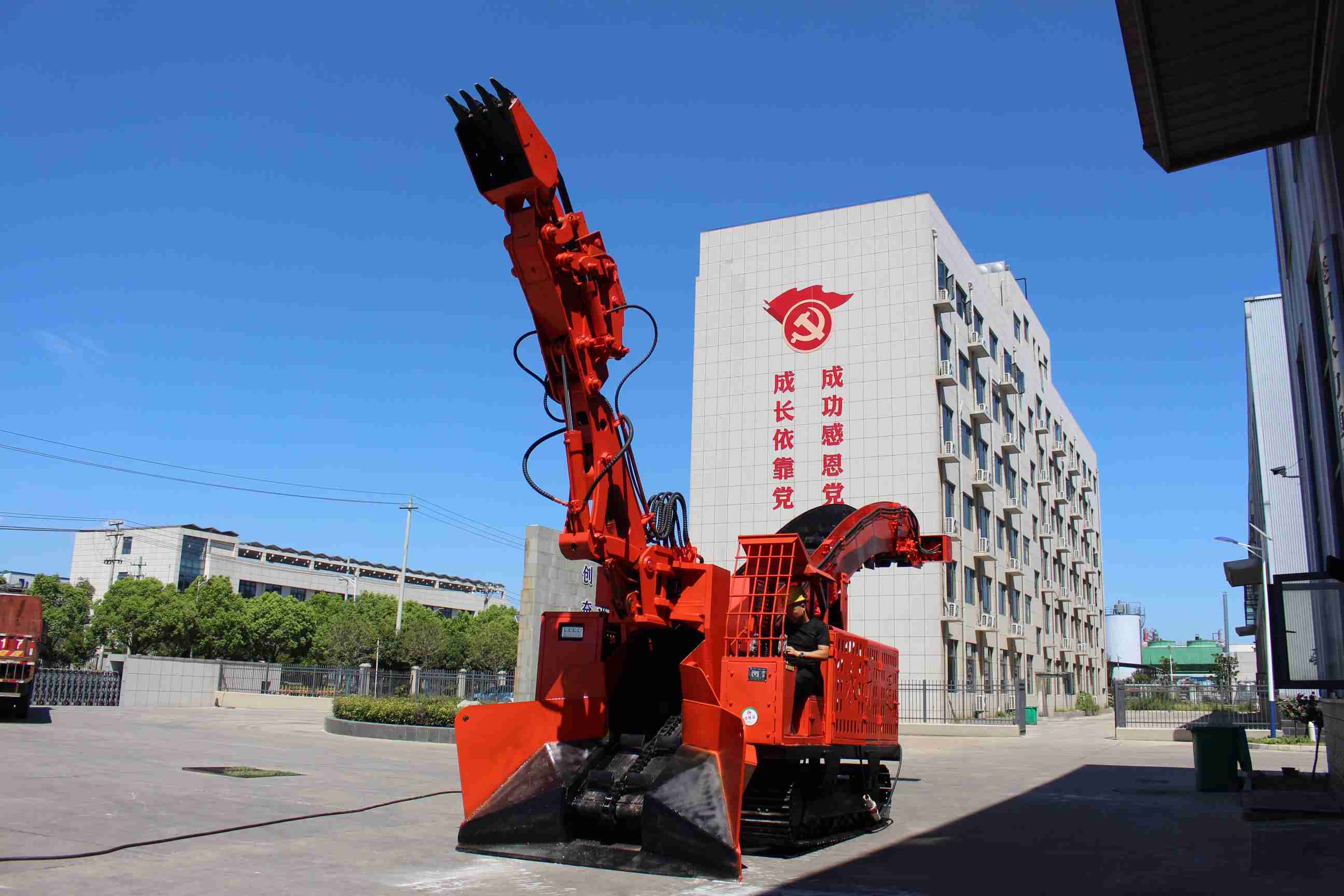 读《资治通鉴》有感：品历史兴衰，悟人生智慧与时代发展之道(图1)